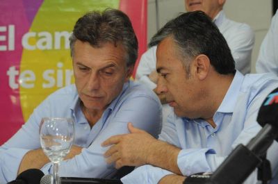 Cornejo va a la Corte contra Macri