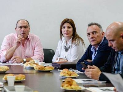 La diputada Ros�o Antinori se reuni� con el director del Instituto de la Vivienda