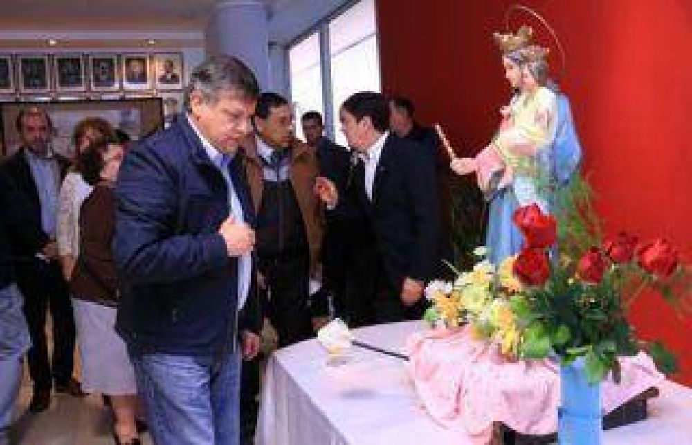 Peppo celebr la visita de la imagen de la Virgen Mara Auxiliadora en Casa de Gobierno