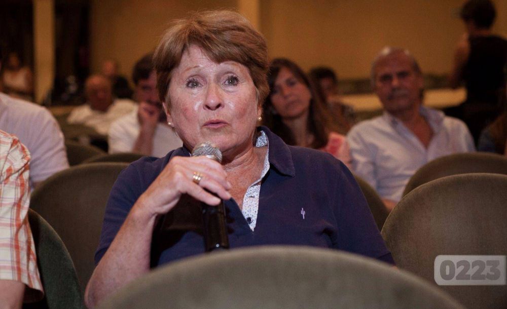En medio del esc�ndalo, esperan que Crovetto concurra al HCD a dar explicaciones