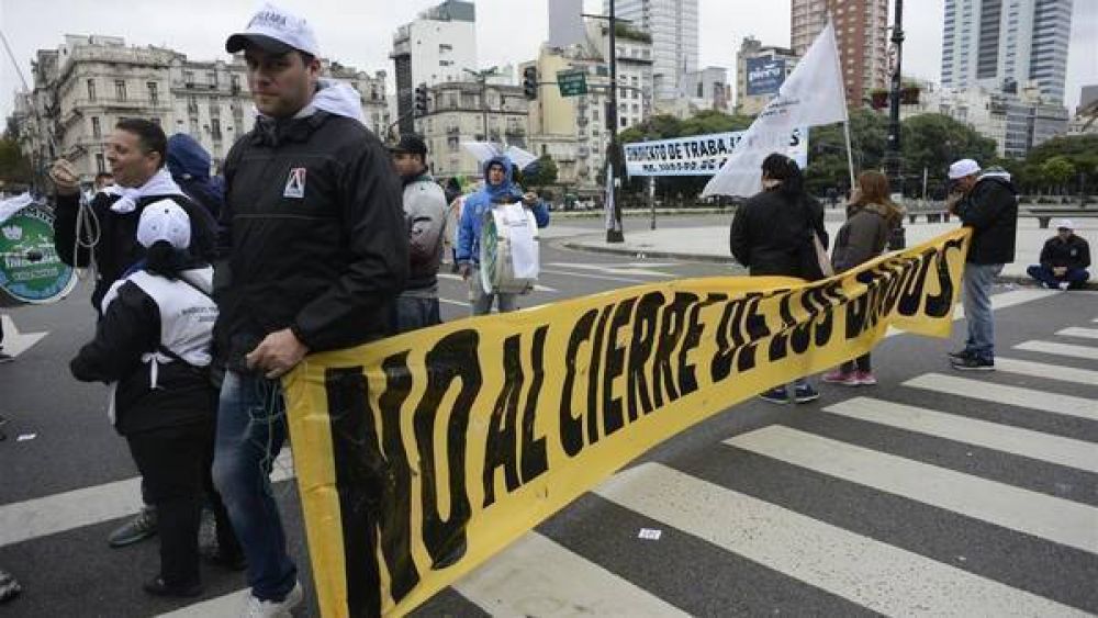 Semana ca�tica: la 9 de Julio se convirti� en protestr�dromo