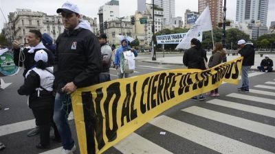 Semana ca�tica: la 9 de Julio se convirti� en protestr�dromo
