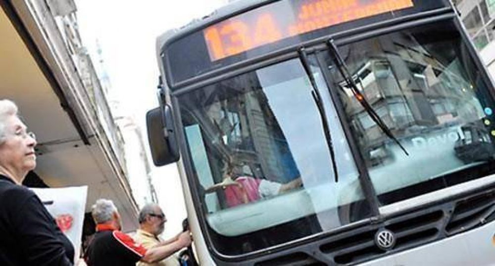 Aumentan el boleto del colectivo, el taxi y las bicis p�blicas