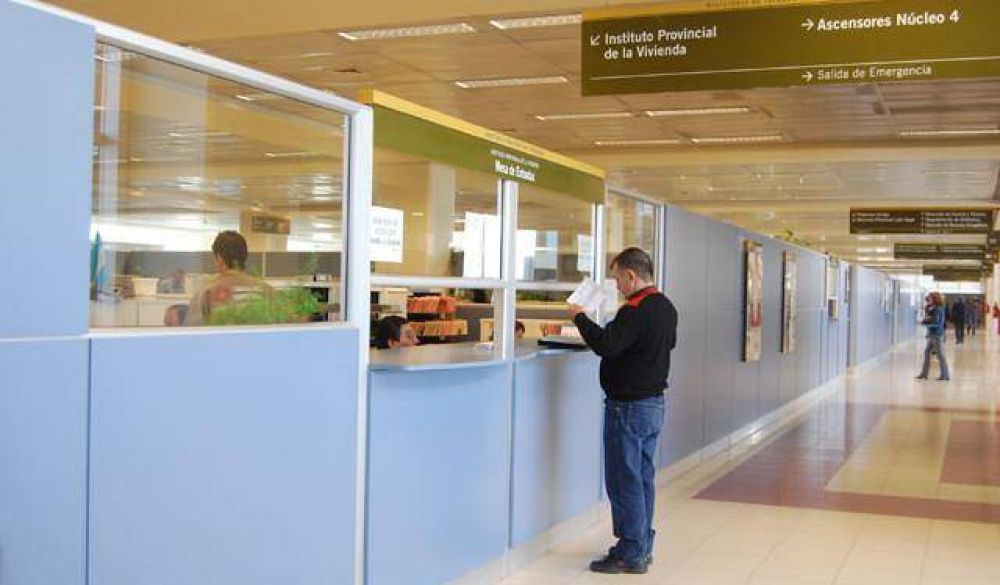 Salario familiar de estatales: eval�an modificaci�n de escalas y montos