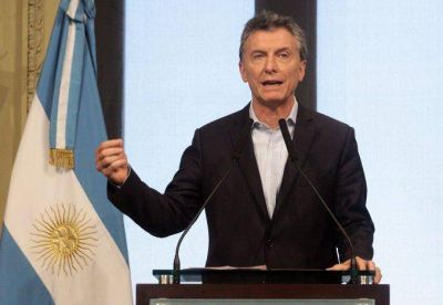 A pesar de los dichos de Macri, una de sus offshore sigue activa y realiz� operaciones millonarias