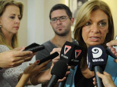 Tras el esc�ndalo de las DDJJ, Montero impulsa una ley de �tica
