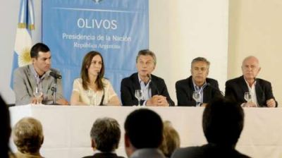  En busca de m�s fondos, los gobernadores suben la presi�n sobre Macri