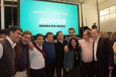Lo que dej� el acto fundacional del partido que lidera el gobernador Weretilneck