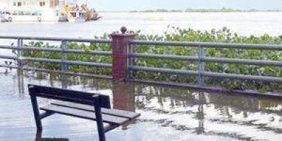Formosa: el r�o Paraguay baja pero a�n quedan 3000 evacuados