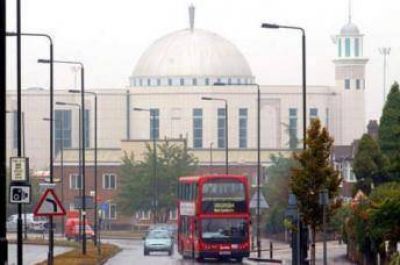 415 mezquitas y centros de estudios para un mill�n de musulmanes en Londres