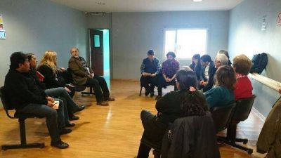 Difunden informaci�n sobre la Tarifa Social y programas de NACION en los Cenines Municipales