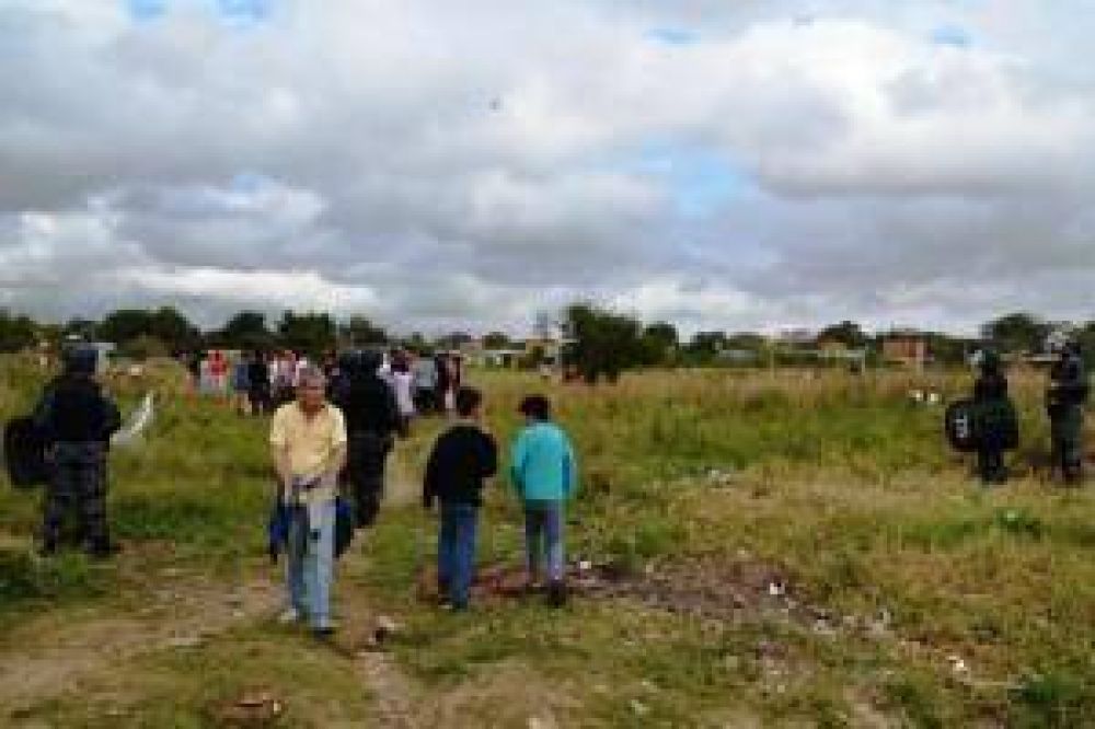 Drama habitacional: usurparon un terreno en el barrio San Roque Este