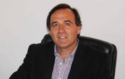 Juan Aicega junto a Mauricio Macri, quien anunciar� reformas en el sistema judicial