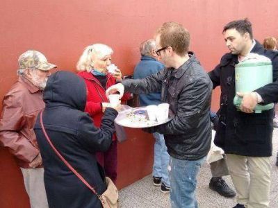 Abuelos fueron sorprendidos en dos bancos de la ciudad