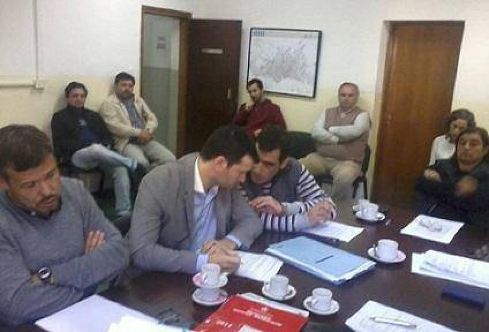 La oposici�n le gan� la pulseada al oficialismo; citar�n a Telpuk para dar explicaciones