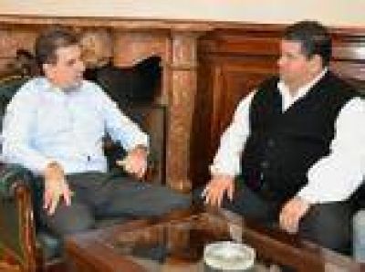 Berisso: El ministro Ritondo comprometi� recursos para la seguridad local