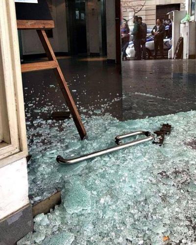 Luego de un ataque a su sede, el PJ La Plata denunci� una �inusitada ola de violencia pol�tica�