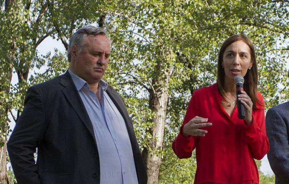 Entre gestos, De la Torre se acerca a Vidal