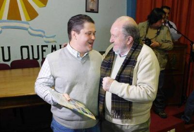 �Si Solana consigue que Macri me pague a mi, yo le condono la deuda a Santa Rosa