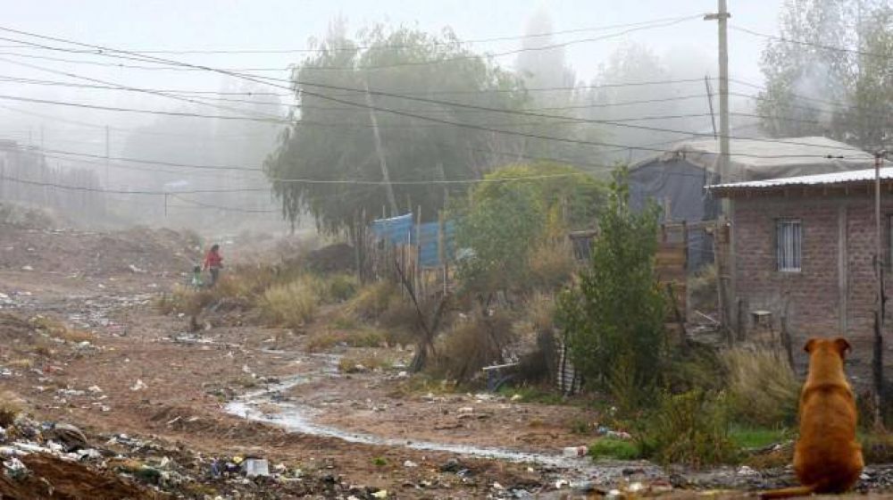 Defensas de aluviones son usadas para hacer viviendas