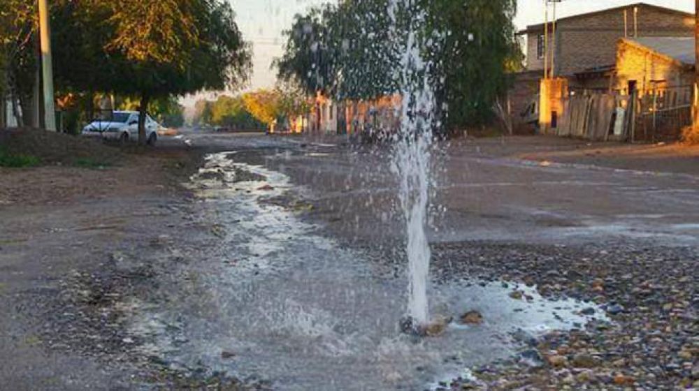 El DPA autorizar un aumento inicial del 35% en la tarifa de agua