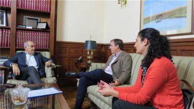Erreca y Palomino se reunieron con Salvador