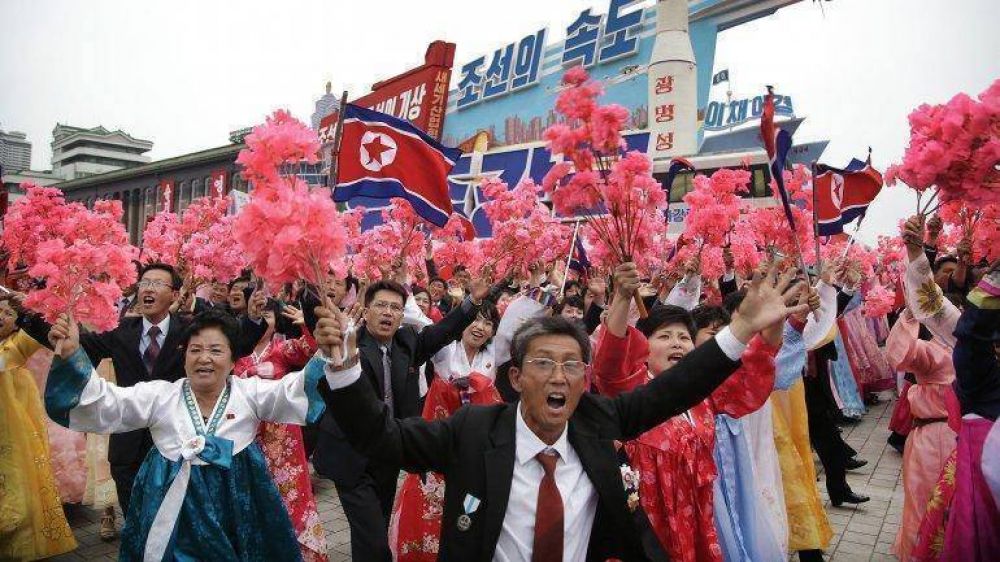 Corea del Norte clausur el Congreso del Partido con un multitudinario desfile
