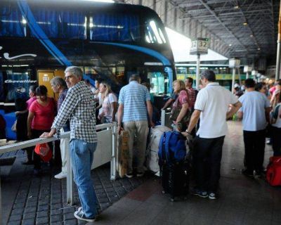 Cierre del aeropuerto de Mendoza: ir a San Rafael o a San Juan para poder volar saldr� desde $300