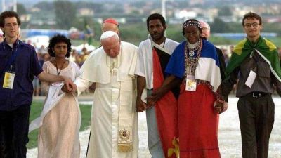 Migrantes; Polonia �sepulta� a Juan Pablo II