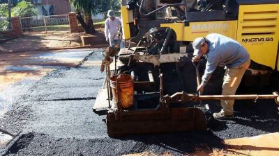Vialidad pavimenta el acceso al Parque Industrial de Puerto Rico