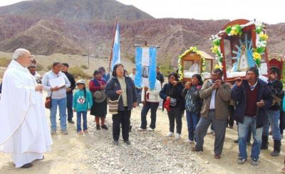 Devoci�n, cultura y tradici�n en Chalala