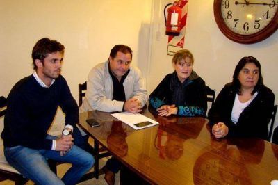 Subsecretario y concejales, preocupados por el cierre de La Recova