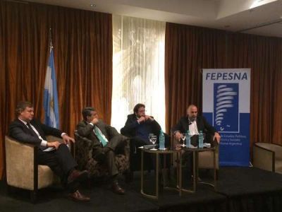 Omar Ducl�s y Adri�n P�rez analizaron la reforma pol�tica
