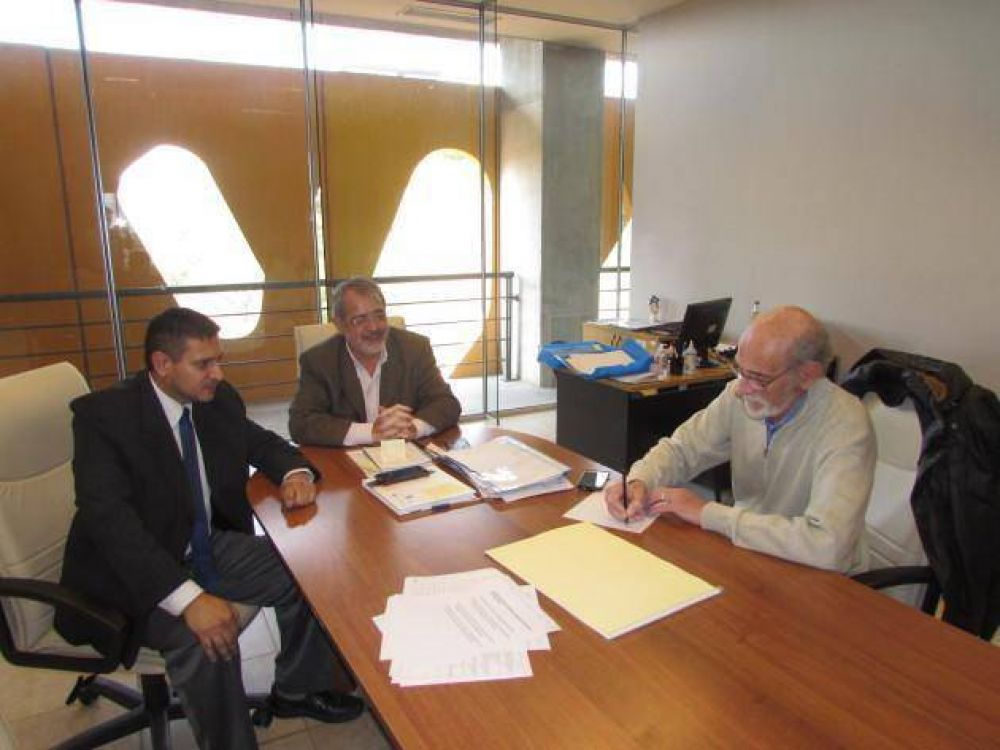 Reuni�n con Gustavo Wolansky, representante de la comunidad israel� de San Luis