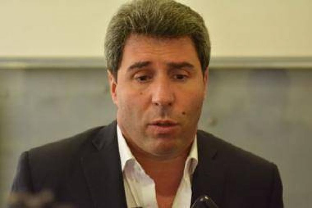U�ac pidi� reactivar la econom�a para evitar el desempleo