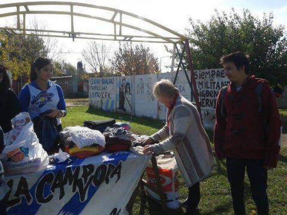 Actividades de La C�mpora local en homenaje a Evita