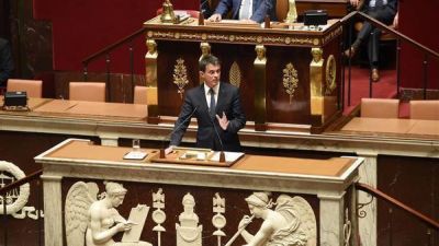 Francia: el gobierno presiona por una reforma laboral sin apoyo del Parlamento