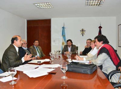 S�enz analiz� con diputados el proyecto de endeudamiento