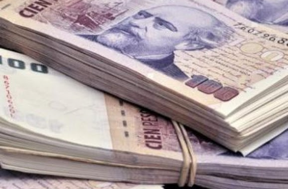 MADARIAGA RECIBI� M�S DE 5 MILLONES DE PESOS POR PARTE DE LA PROVINCIA