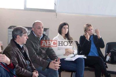 Torres: �Pediremos la suspensi�n por 6 meses el cuadro tarifario a sectores productivos�