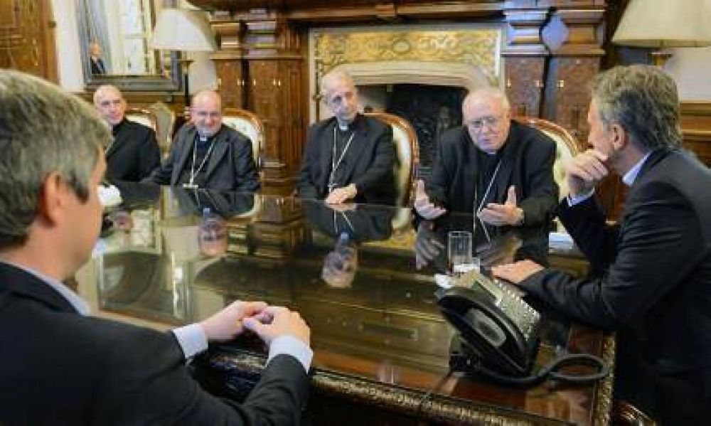 Pressing de la Iglesia argentina al gobierno de Macri