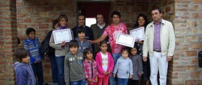 Entregaron Viviendas sociales en la localidad de La Granja, Dpto. Banda