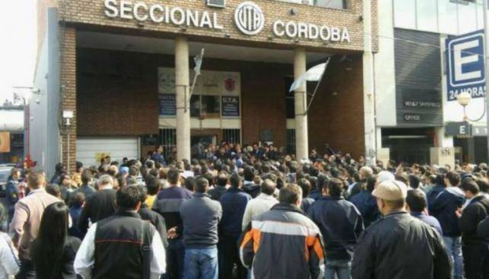 Choferes se preparan para otro conflicto: van por m�s salarios