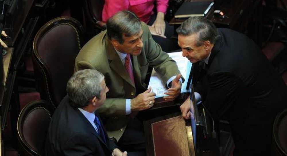 Exclusivo: El informe secreto de los senadores radicales que critica la gesti�n econ�mica