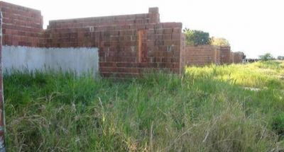La obra de viviendas abor�genes est� paralizada