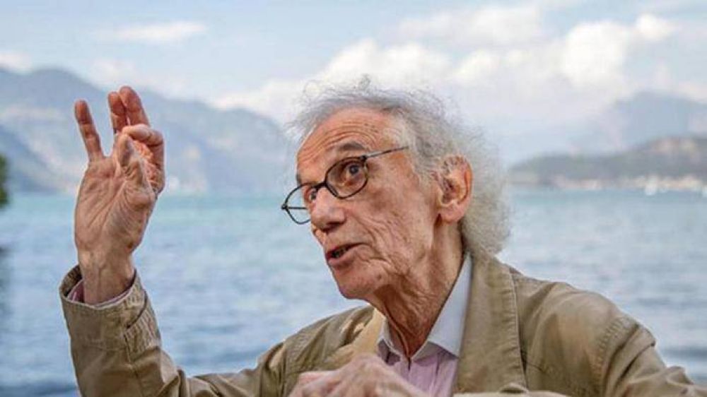 El artista Christo dona una obra para apoyar la caridad del Papa