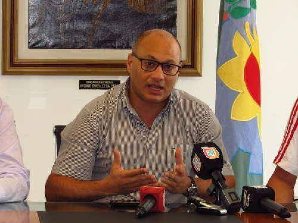 Desde el gobierno le respondieron a Petruccelli: �tiene intencionalidad pol�tica�