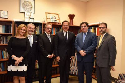 Con la presencia del presidente de la Rep�blica de Panam� celebramos los 140 a�os de la comunidad jud�a