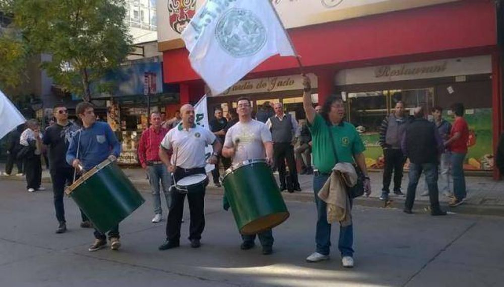 Interurbanos: sin suba, van al paro el finde