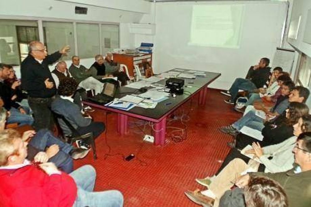 Se reuni� en Trenque Lauquen el Consejo Asesor de Ambiente y Agroqu�micos